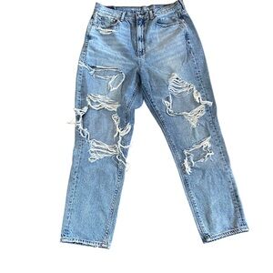 American Eagle Distressed Mom Jeans Size 10 Regular